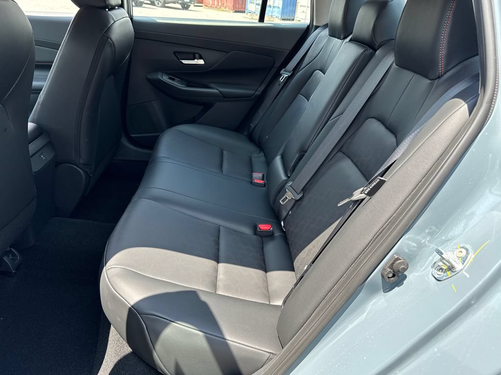 New 2026 Nissan Sentra SR w/ SR Premium Package FWD image 19