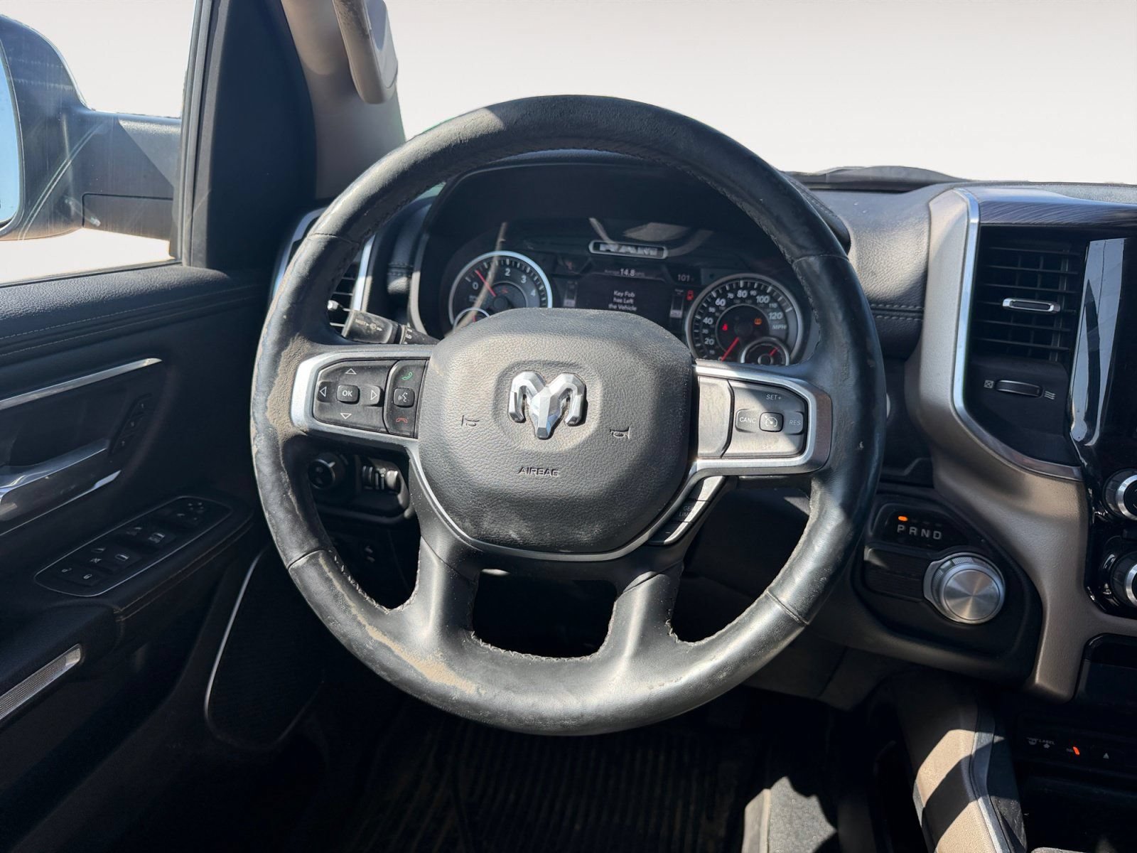 Used 2019 RAM 1500 Laramie RWD image 12