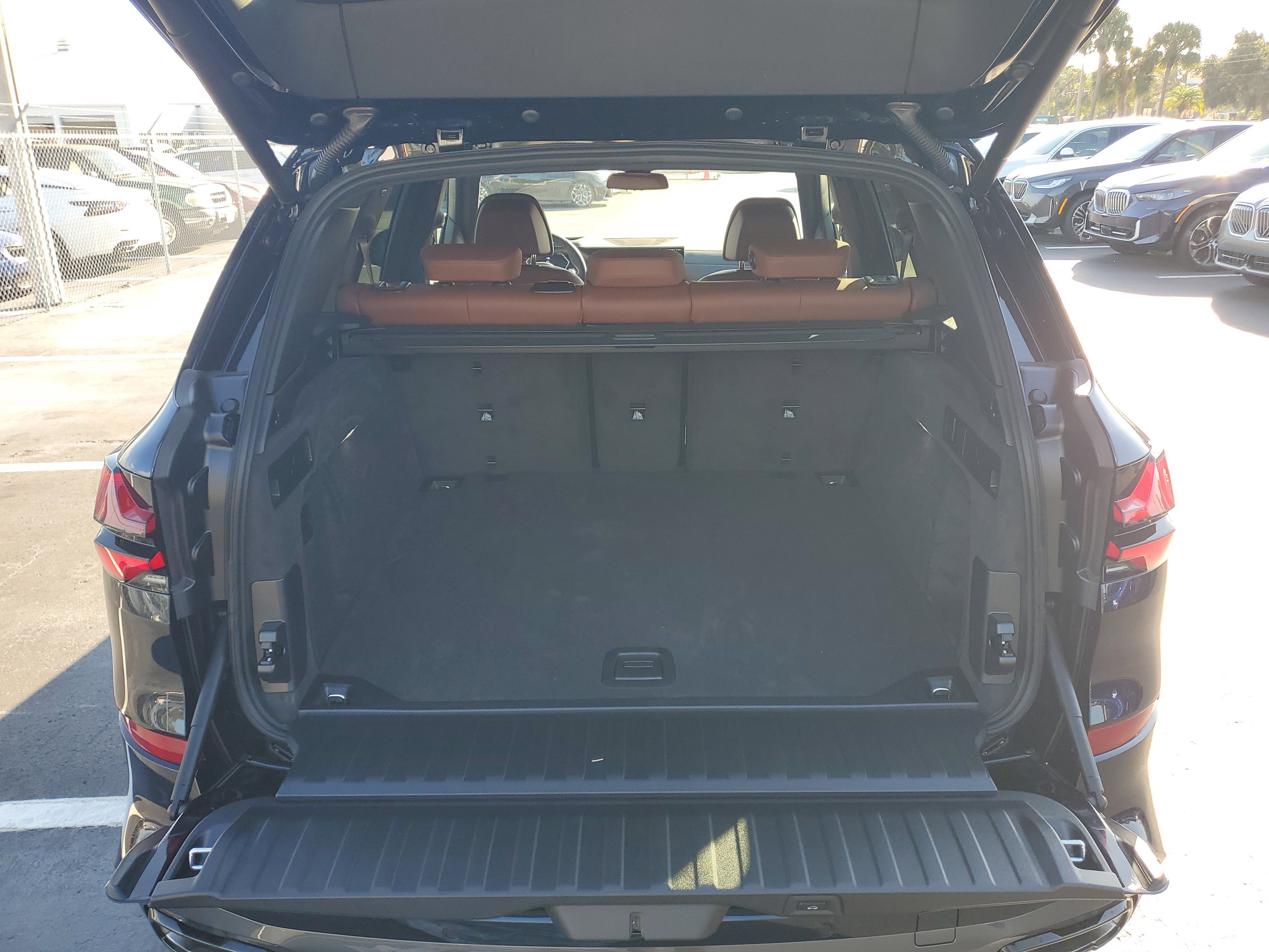 New 2026 BMW X5 xDrive40i w/ M Sport Package image 8