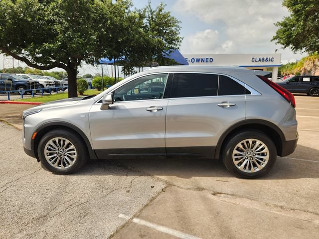 Used 2025 Cadillac XT4 Premium Luxury FWD image 4