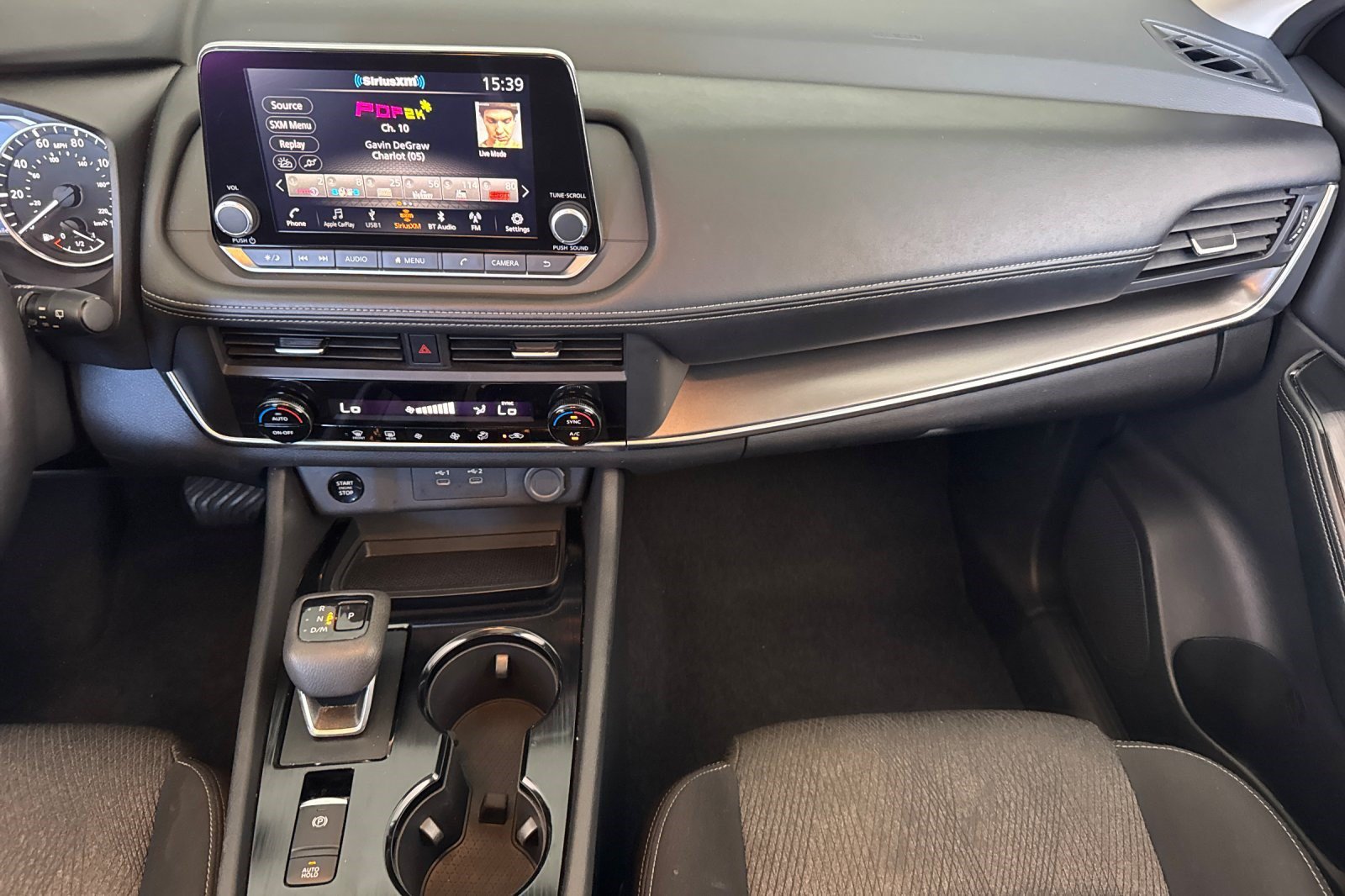 Used 2025 Nissan Rogue SV AWD/4WD image 19