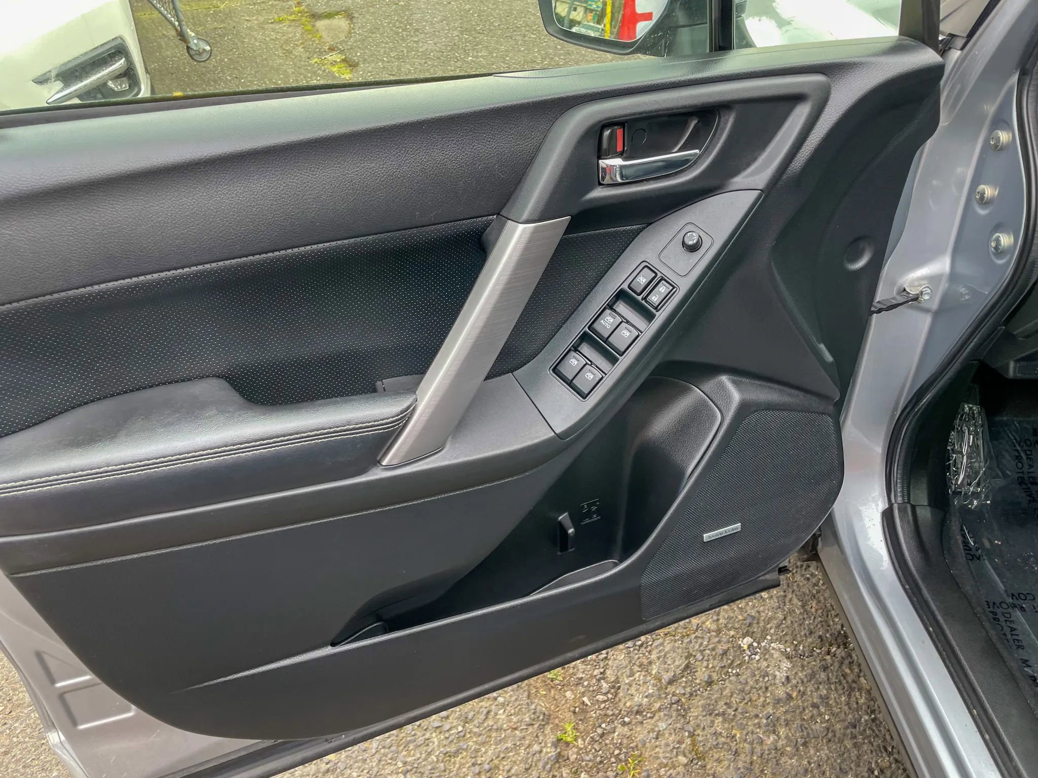 Used 2014 Subaru Forester 2.0XT Touring image 10