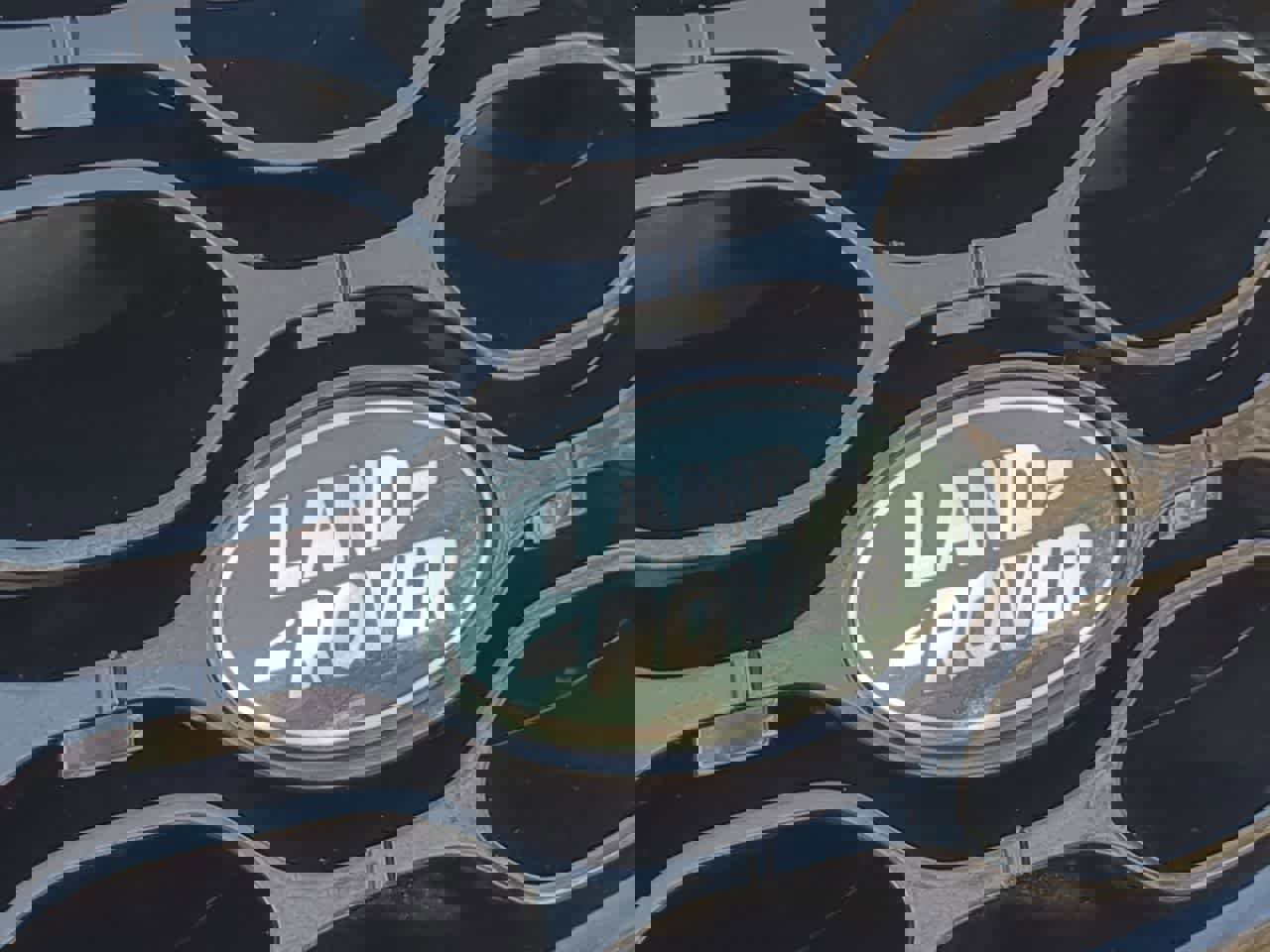 Used 2025 Land Rover Discovery Sport S AWD/4WD image 12