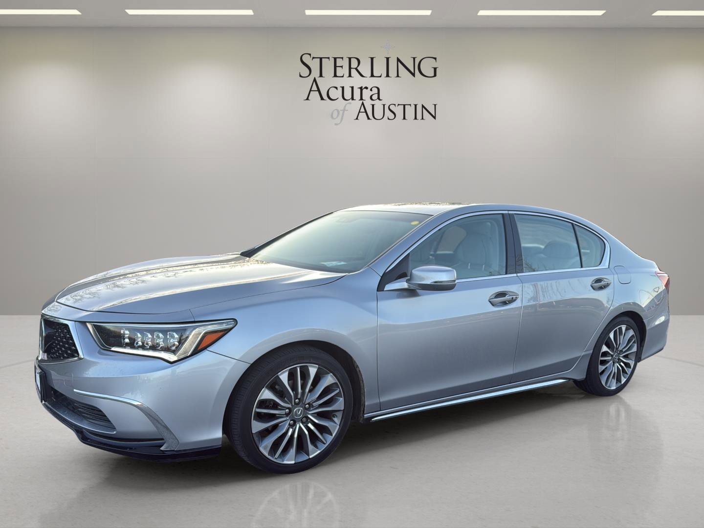Certified 2018 Acura RLX w/ Technology Package image 1