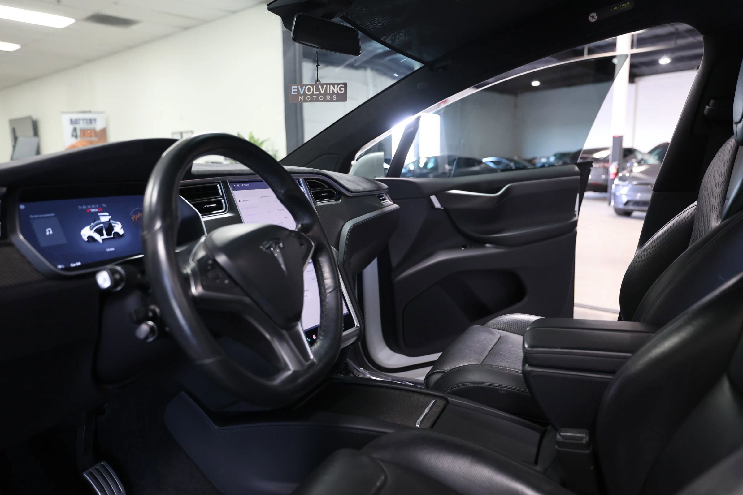 Used 2016 Tesla Model X Performance image 32