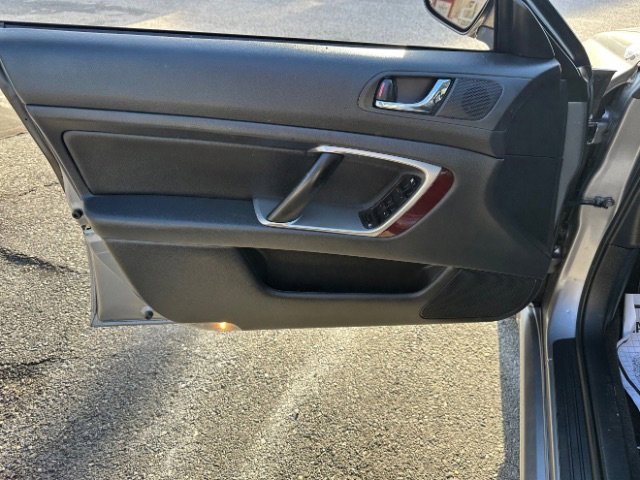 Used 2008 Subaru Legacy 2.5i Limited image 14