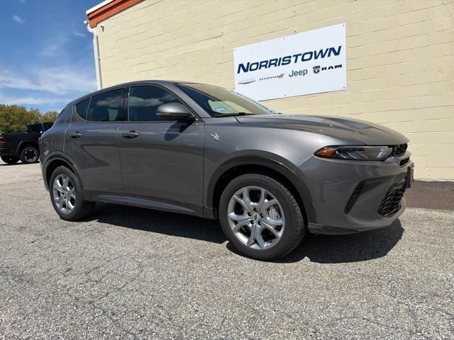 Used 2024 Dodge Hornet R/T Plus AWD/4WD image 2