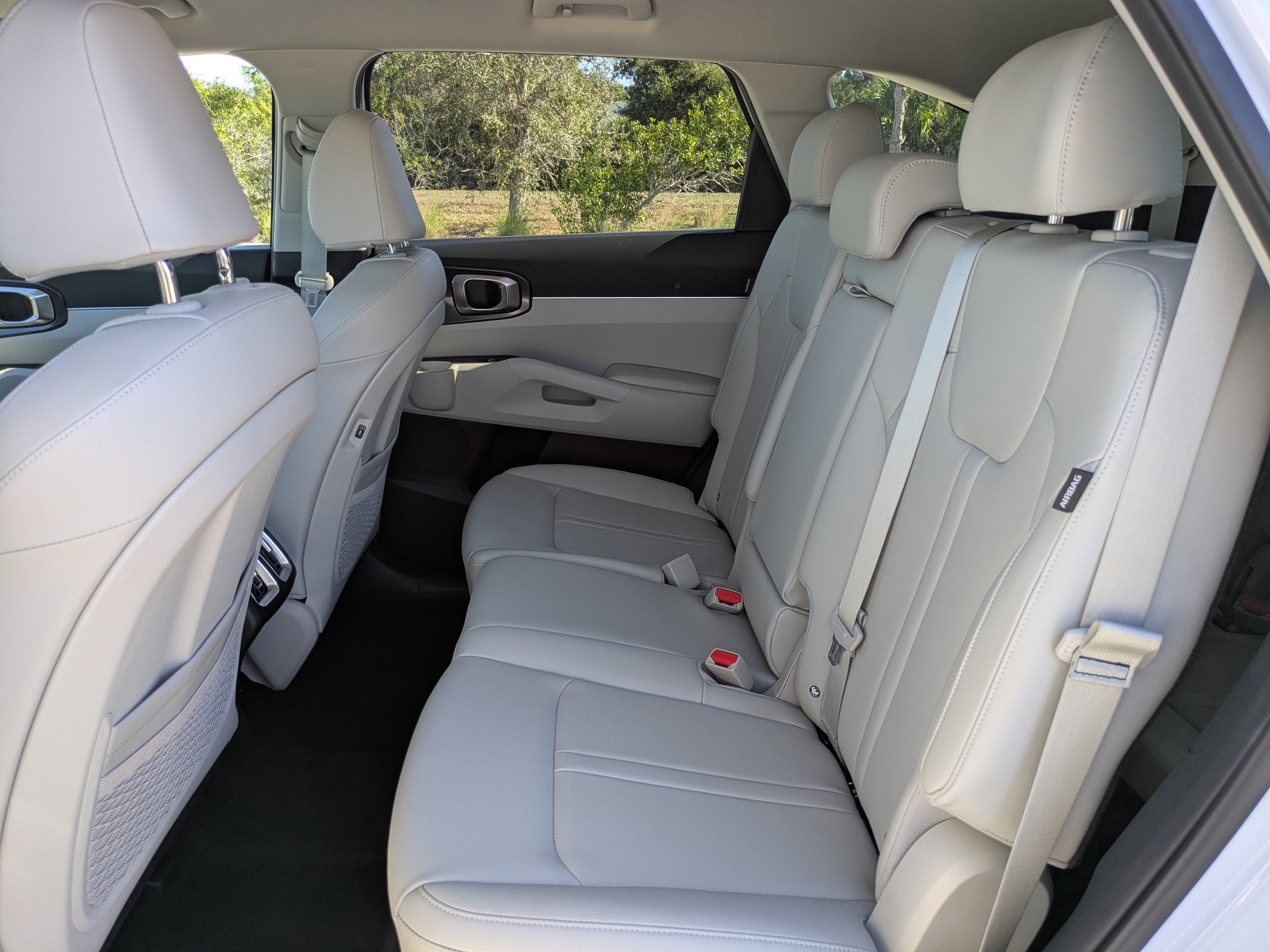 Certified 2025 Kia Sorento S image 16