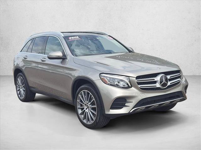 Used 2019 Mercedes-Benz GLC 300 4MATIC image 3