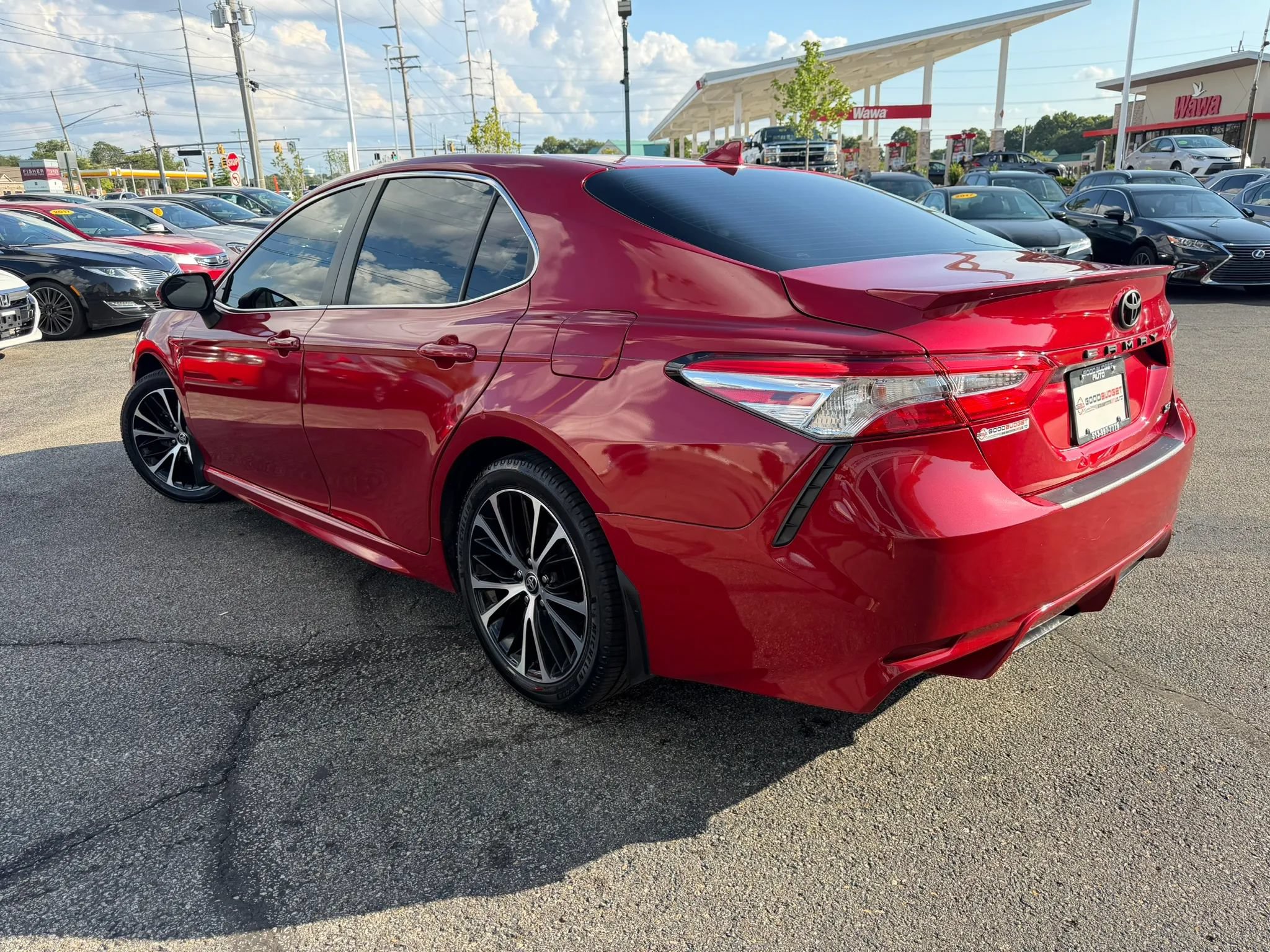Used 2020 Toyota Camry SE w/ Convenience Package FWD image 10
