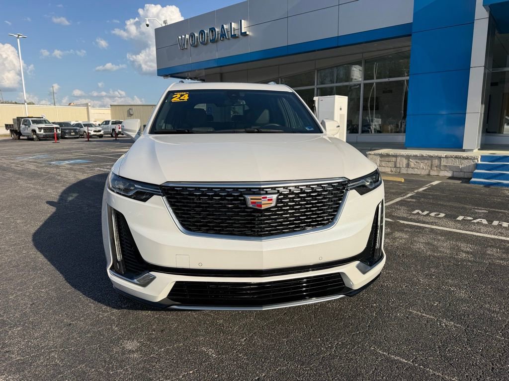 Used 2024 Cadillac XT6 Premium Luxury w/ LPO, Floor Liner Package image 2