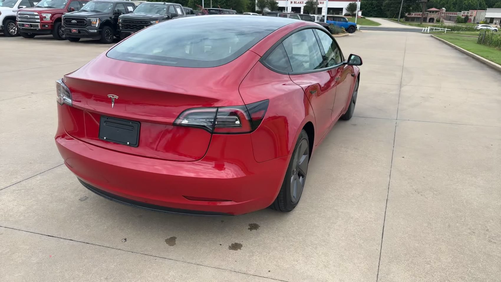 Used 2023 Tesla Model 3 Standard Range RWD image 8