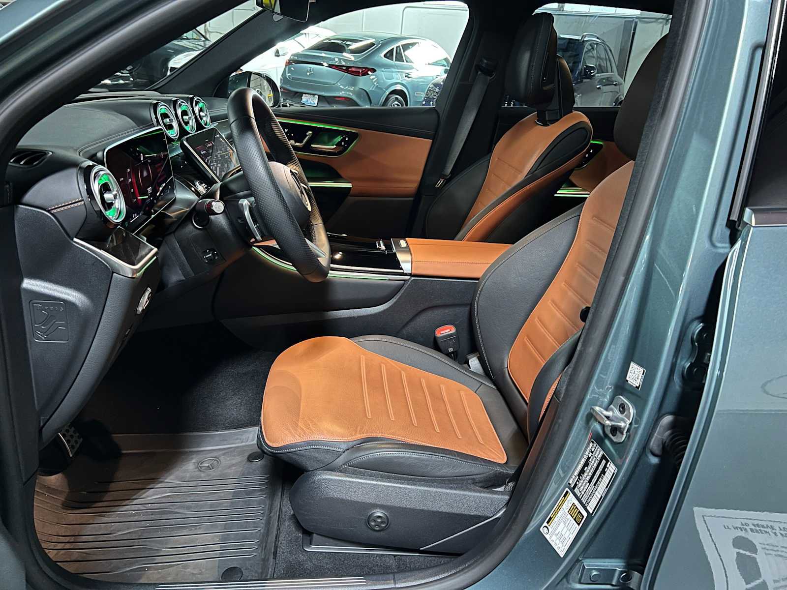 Certified 2025 Mercedes-Benz GLC 300 4MATIC image 21