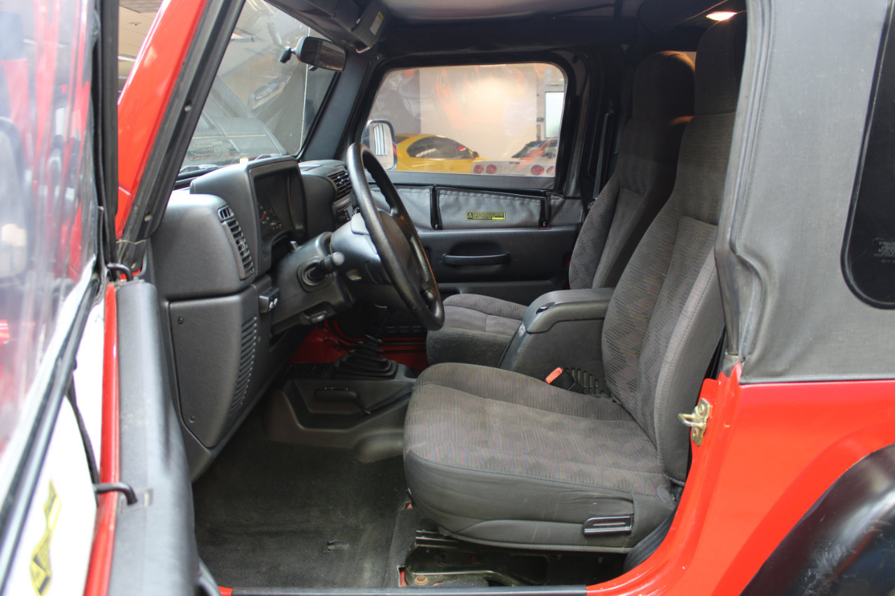 Used 2004 Jeep Wrangler Rubicon image 30