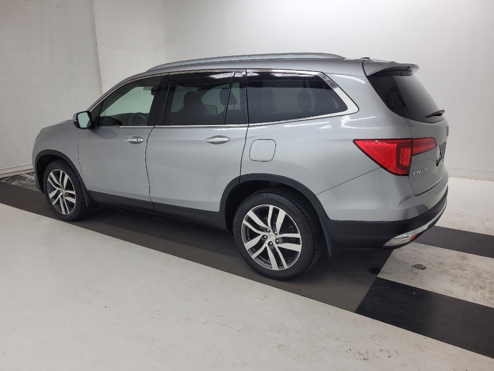 Used 2016 Honda Pilot Elite image 3