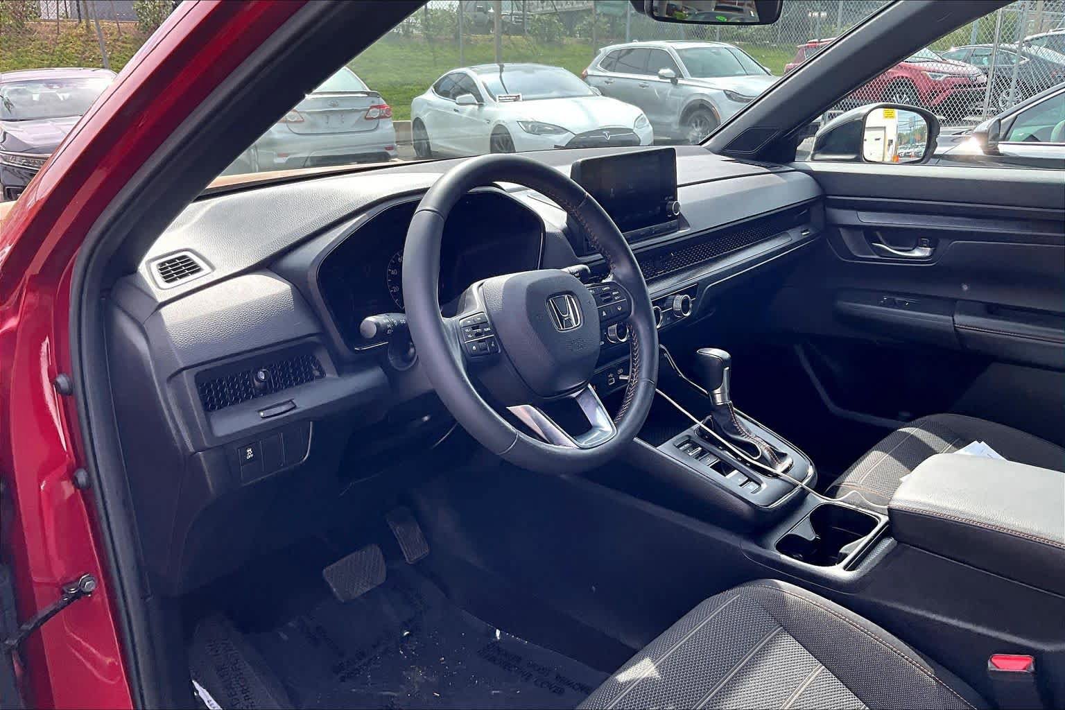 Used 2023 Honda CR-V Sport image 16