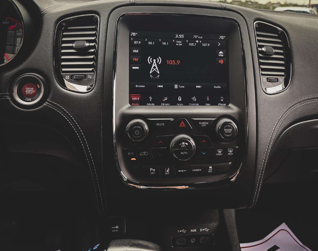 Used 2018 Dodge Durango SRT w/ SRT Interior Appearance Group AWD/4WD image 17