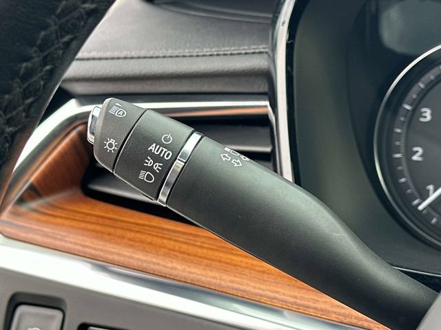 Used 2022 Cadillac XT5 Premium Luxury w/ Technology Package image 9