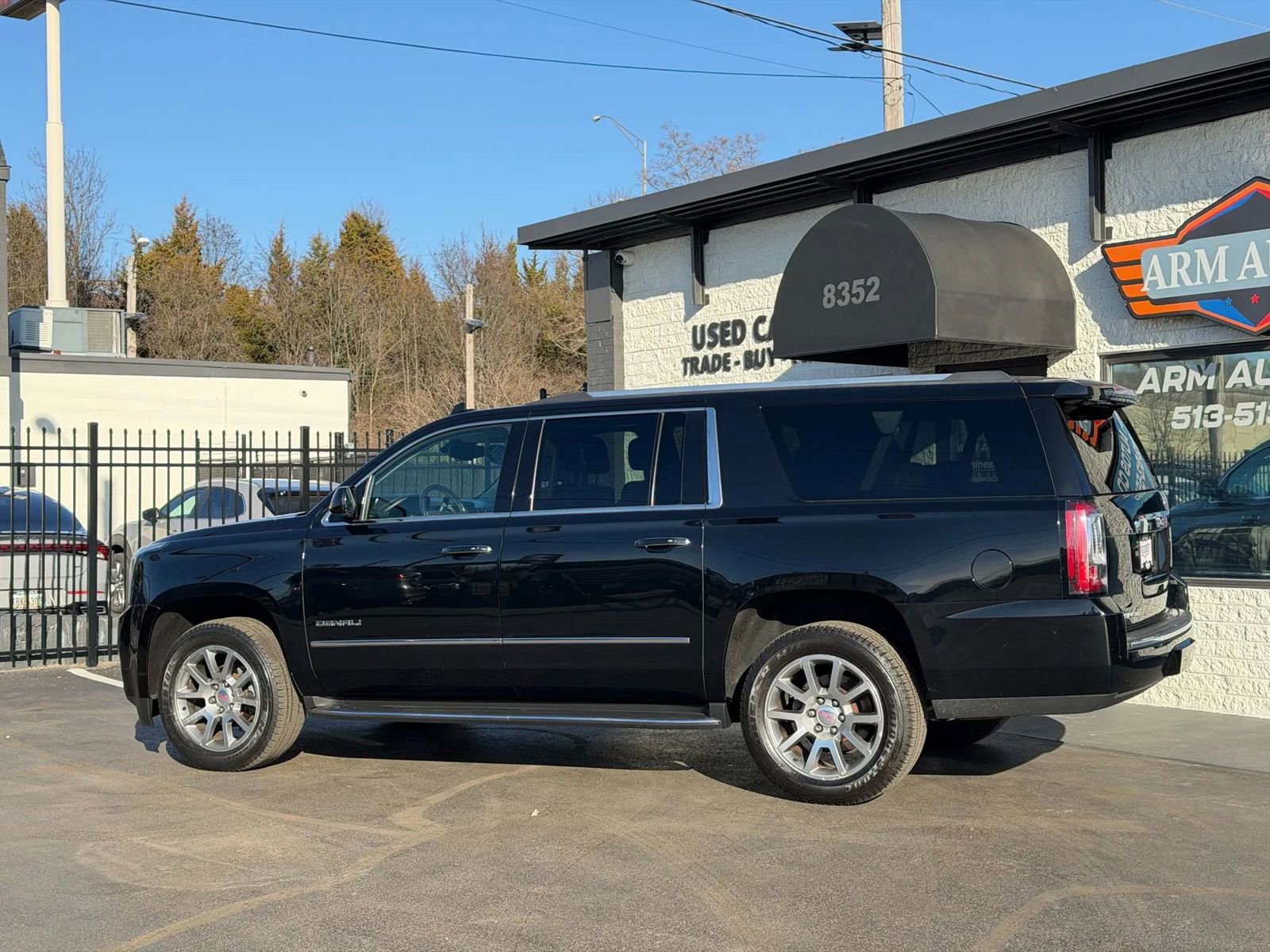 Used 2018 GMC Yukon XL Denali w/ Open Road Package image 8