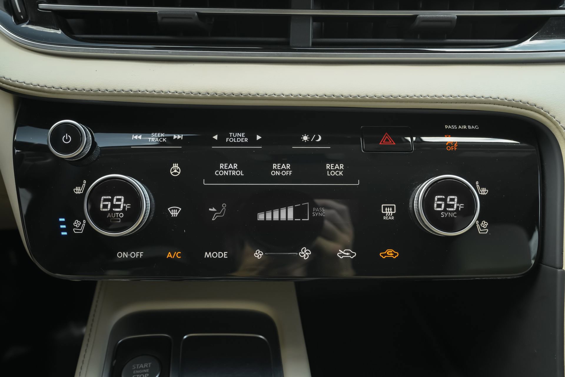 Used 2023 INFINITI QX60 Luxe image 15