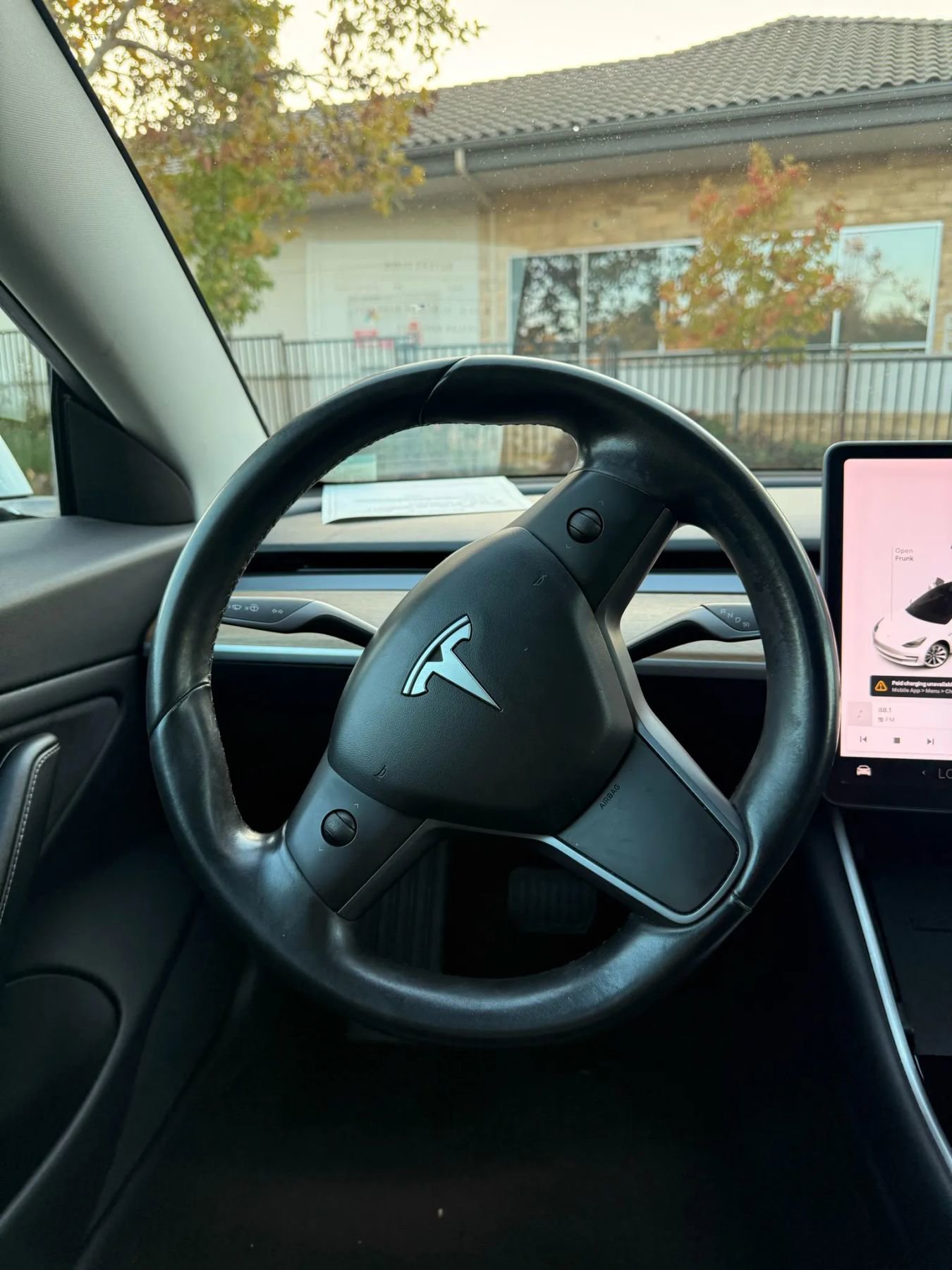 Used 2018 Tesla Model 3 Long Range image 23