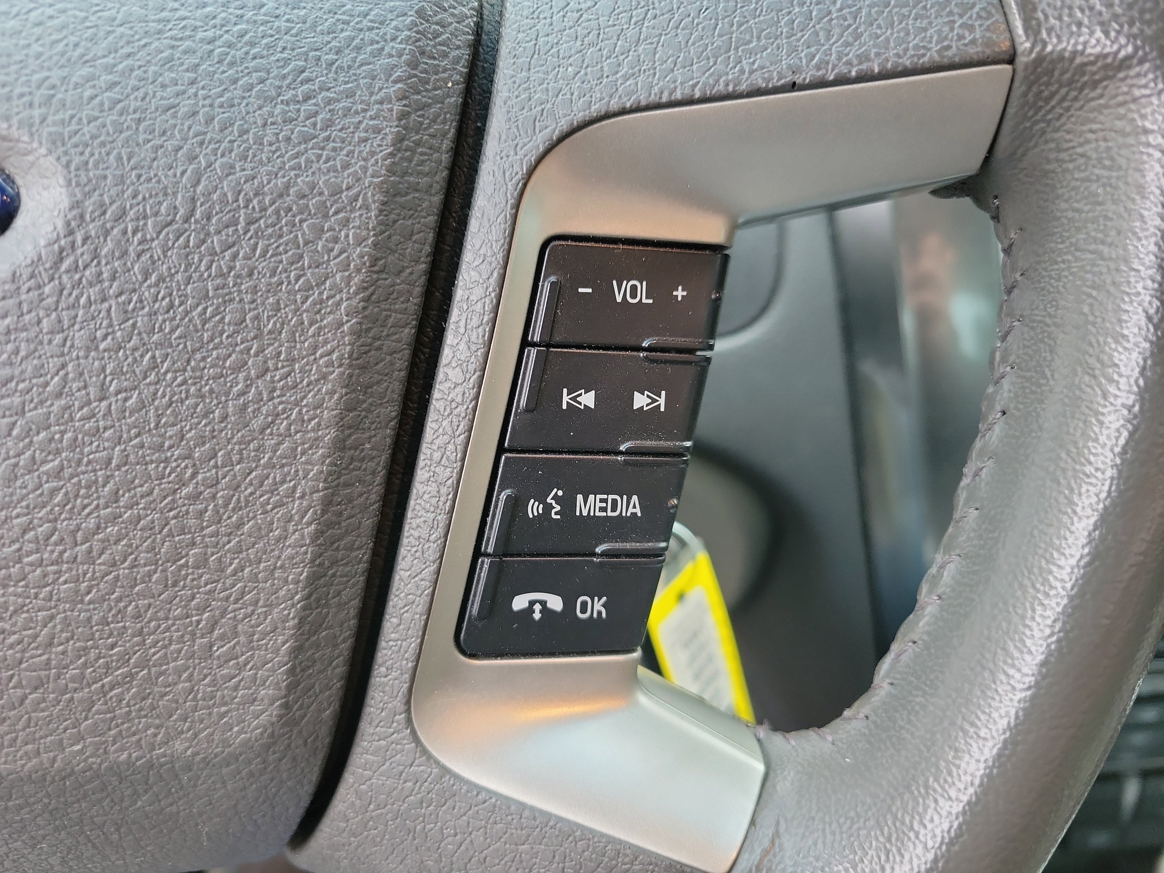 Used 2012 Ford Fusion SEL image 26