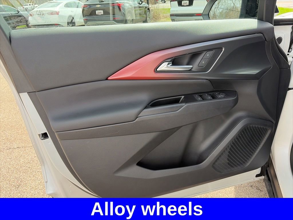 Used 2024 Chevrolet Equinox EV RS FWD image 20
