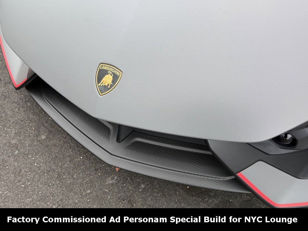 Used 2024 Lamborghini Revuelto image 19