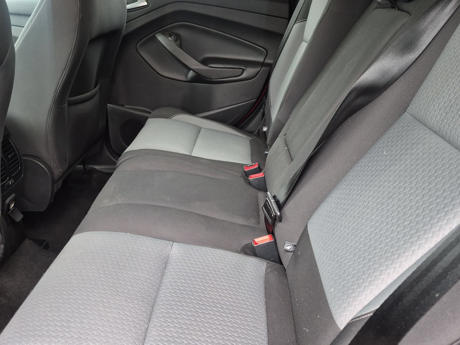 Used 2018 Ford Escape SE FWD image 20