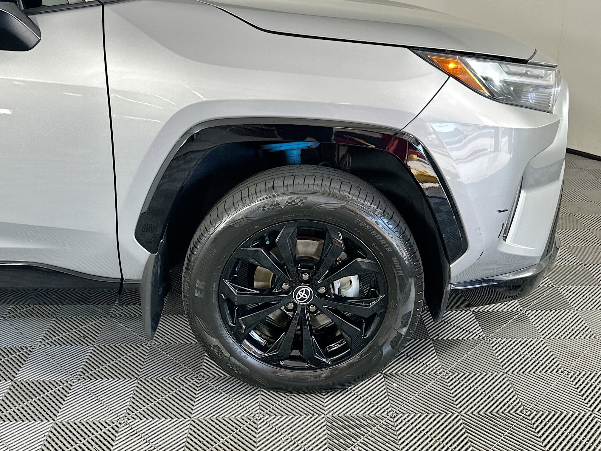 Used 2024 Toyota RAV4 XSE AWD/4WD image 11