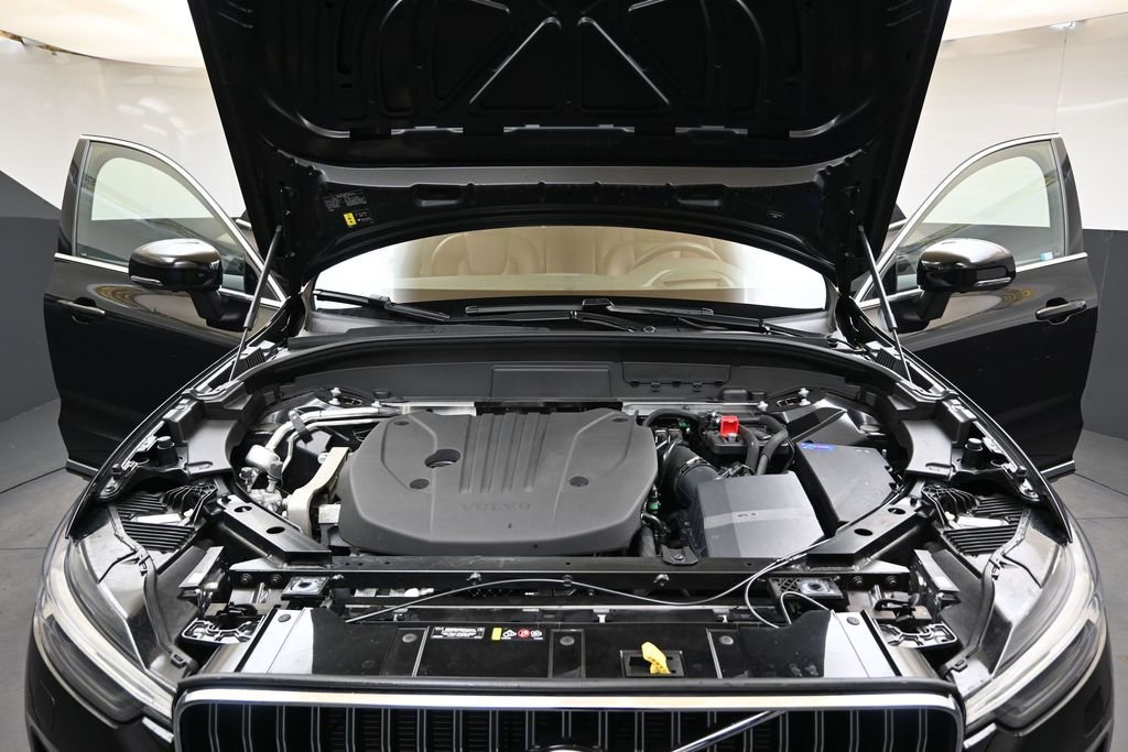 Used 2023 Volvo XC60 B5 Ultimate w/ Climate Package AWD/4WD image 9