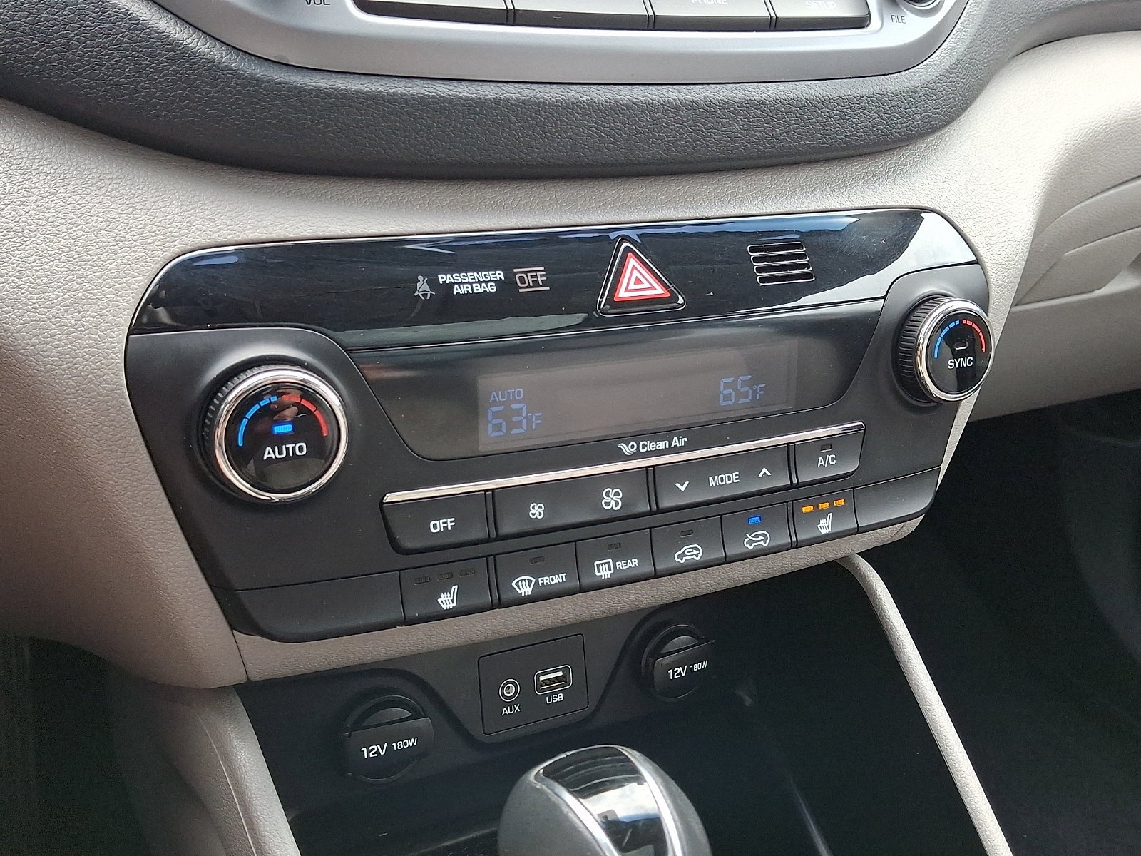 Used 2018 Hyundai Tucson Value AWD/4WD image 17