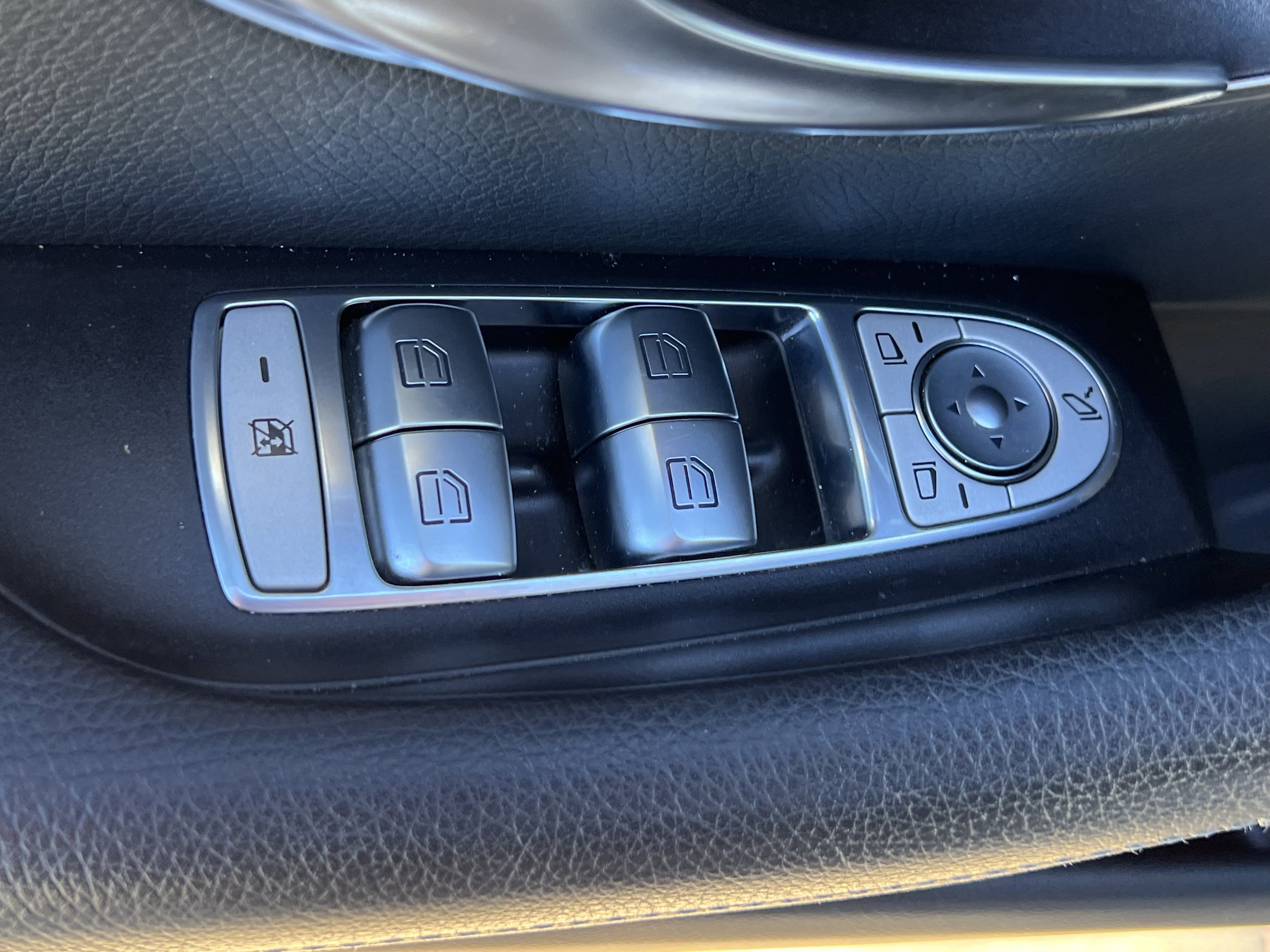 Certified 2021 Mercedes-Benz E 450 4MATIC All-Terrain Wagon image 15