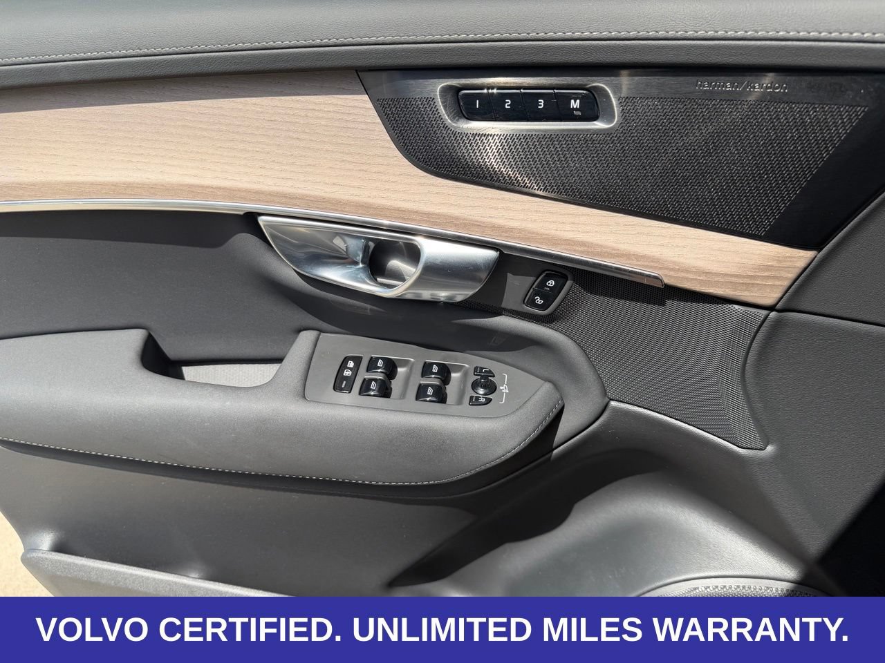 Certified 2026 Volvo XC90 B6 Plus AWD/4WD image 27