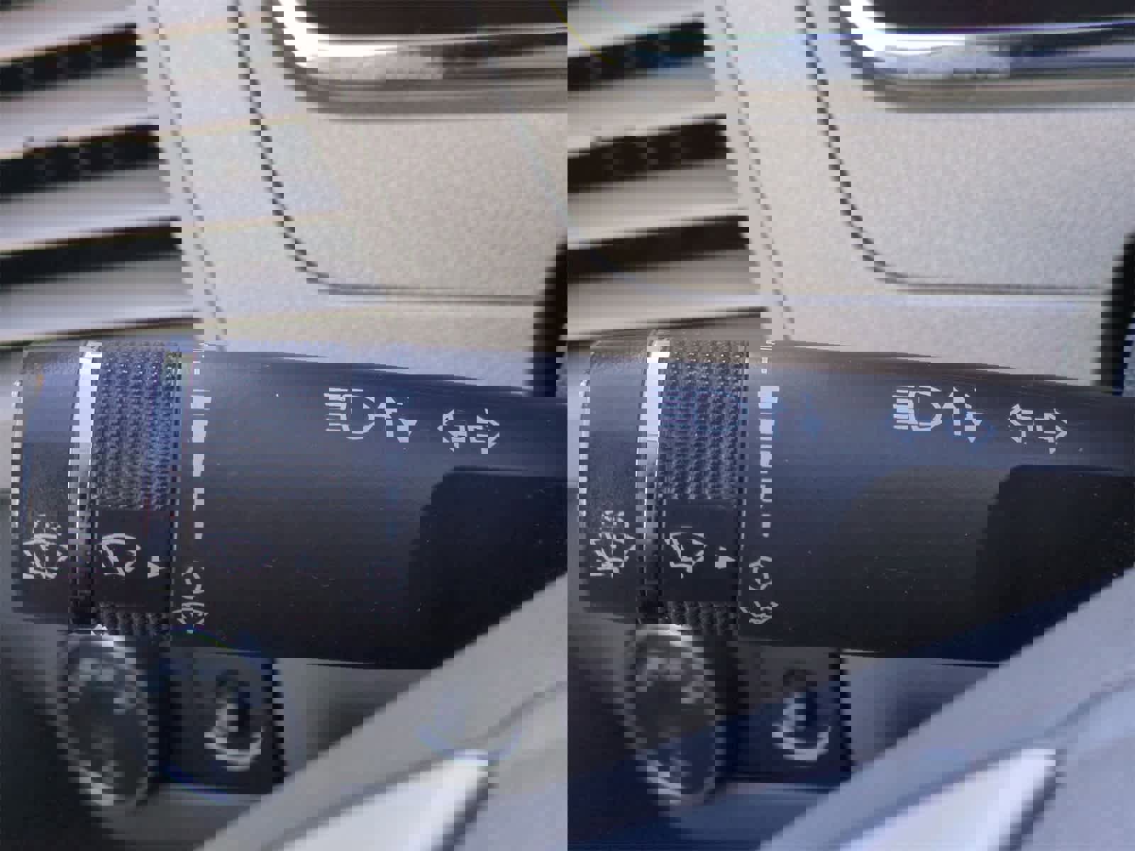 Used 2010 Chevrolet Traverse LT w/ Personal Connectivity Package image 28