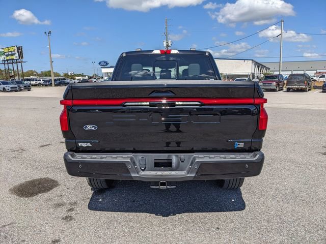 Used 2025 Ford F150 Lightning Platinum image 5