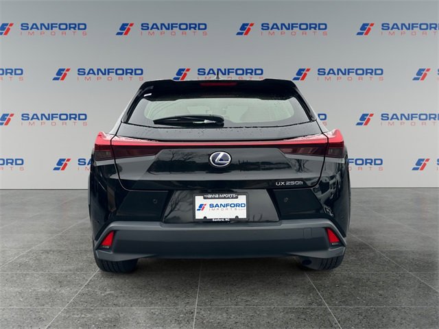 Used 2022 Lexus UX 250h w/ Premium Package image 4