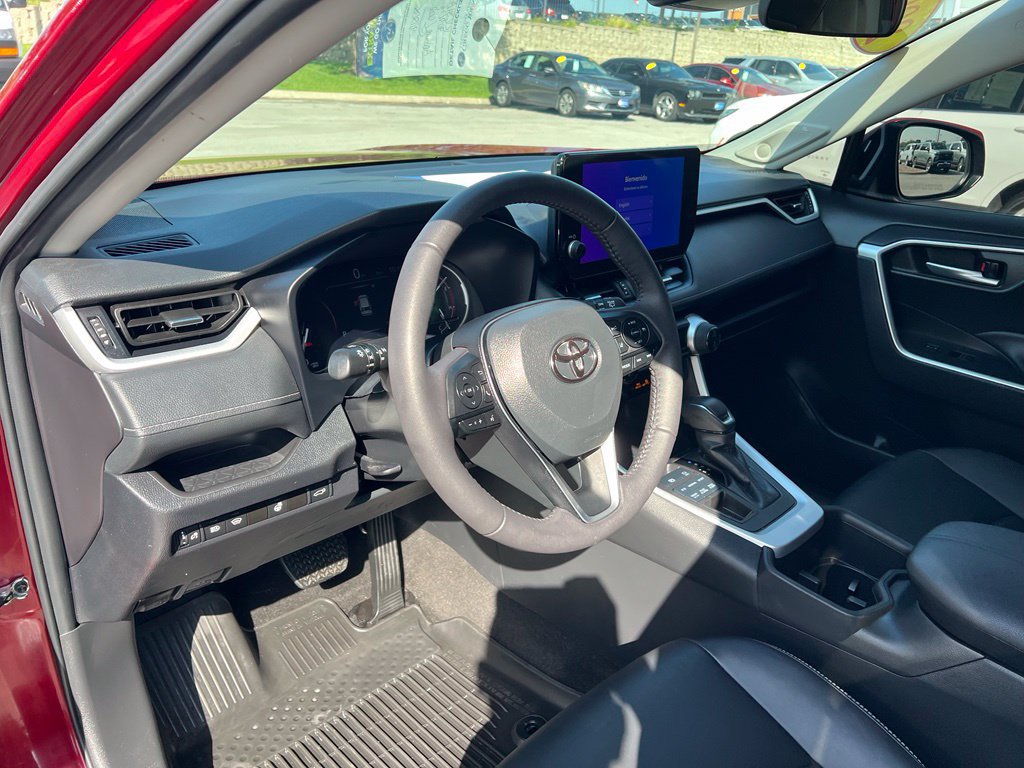 Used 2023 Toyota RAV4 XLE Premium AWD/4WD image 18