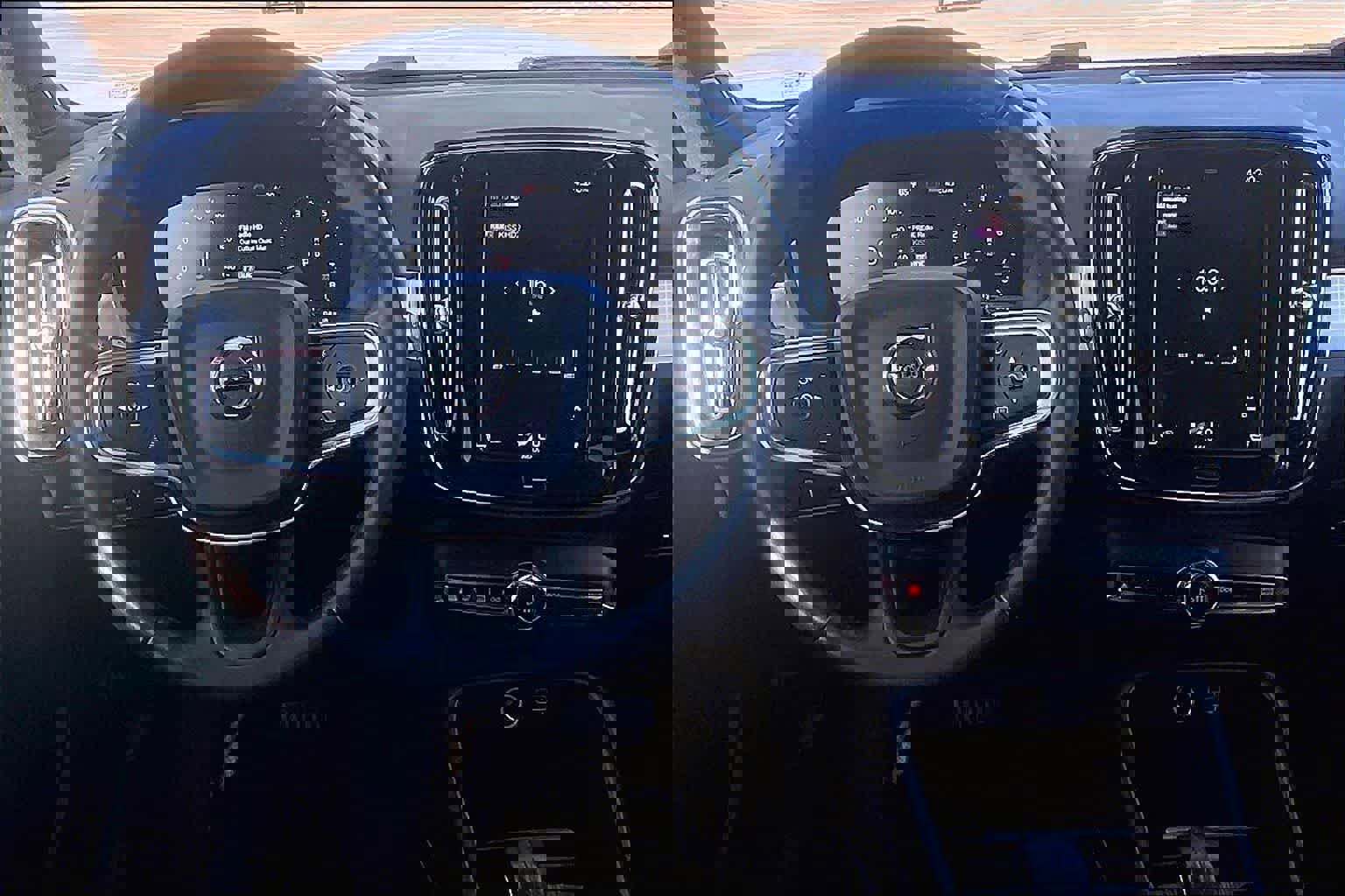 Used 2019 Volvo XC40 T5 Momentum image 14