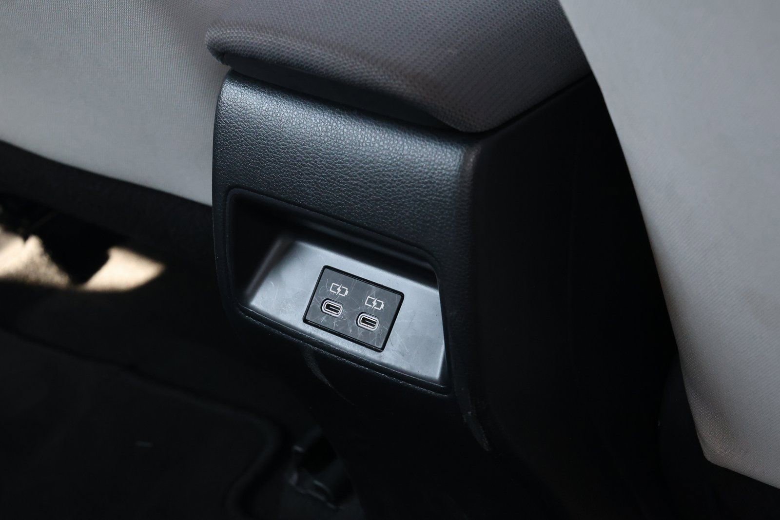 Used 2023 Toyota Corolla LE image 29