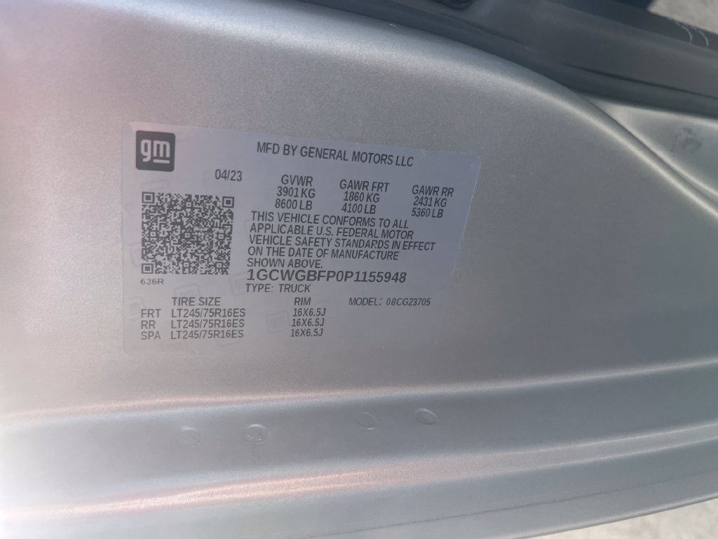 Used 2023 Chevrolet Express 2500 Extended RWD image 25