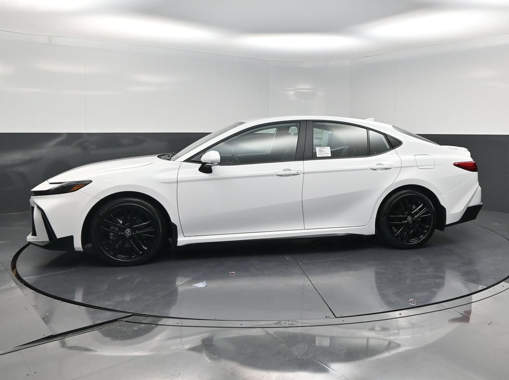 New 2026 Toyota Camry SE FWD image 3