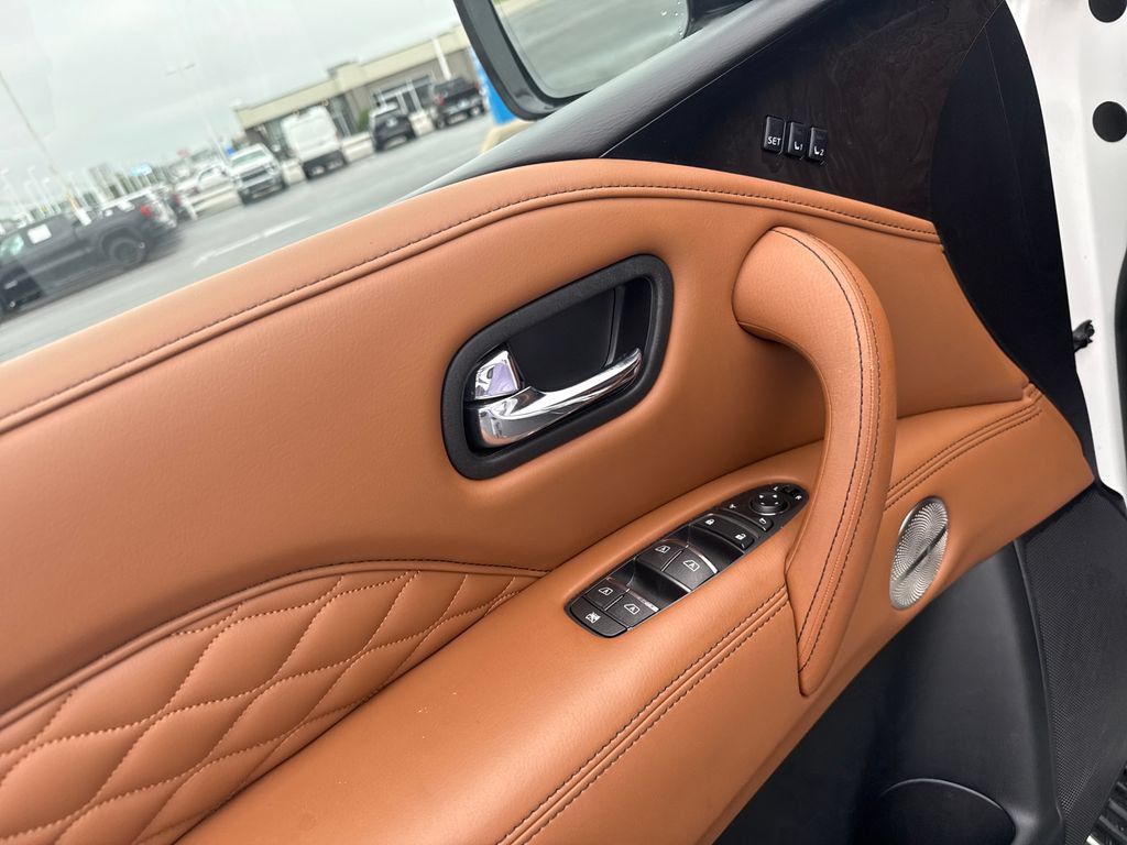 Used 2024 INFINITI QX80 Sensory w/ Cargo Package AWD/4WD image 14