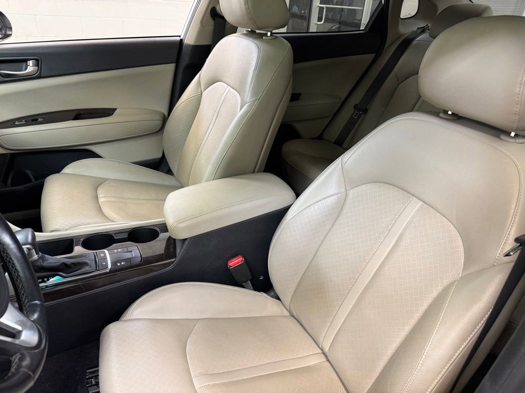 Used 2017 Kia Optima EX w/ Premium Package image 19