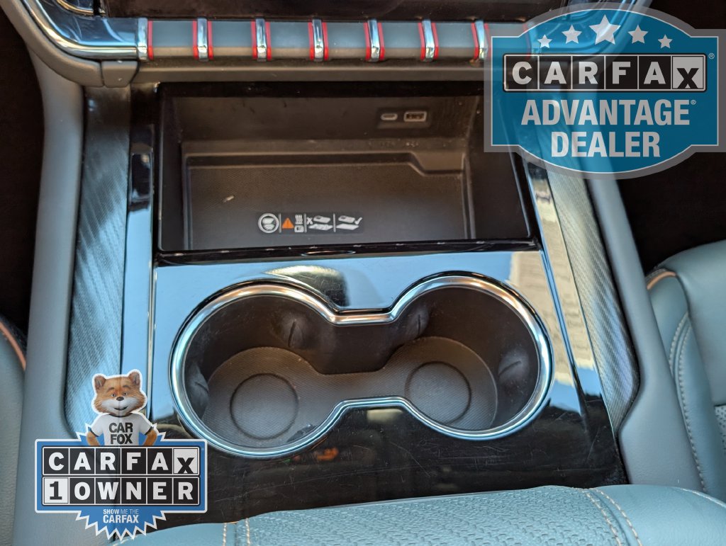 Used 2025 GMC Yukon AT4 AWD/4WD image 11