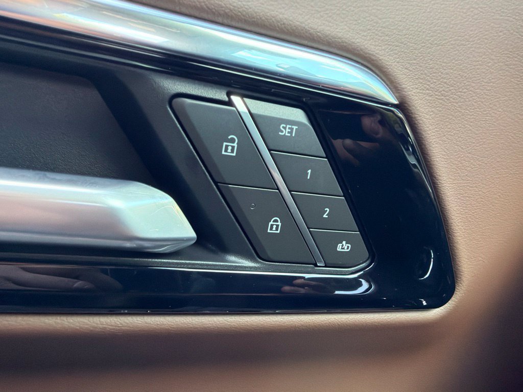 New 2026 Chevrolet Tahoe High Country AWD/4WD image 29