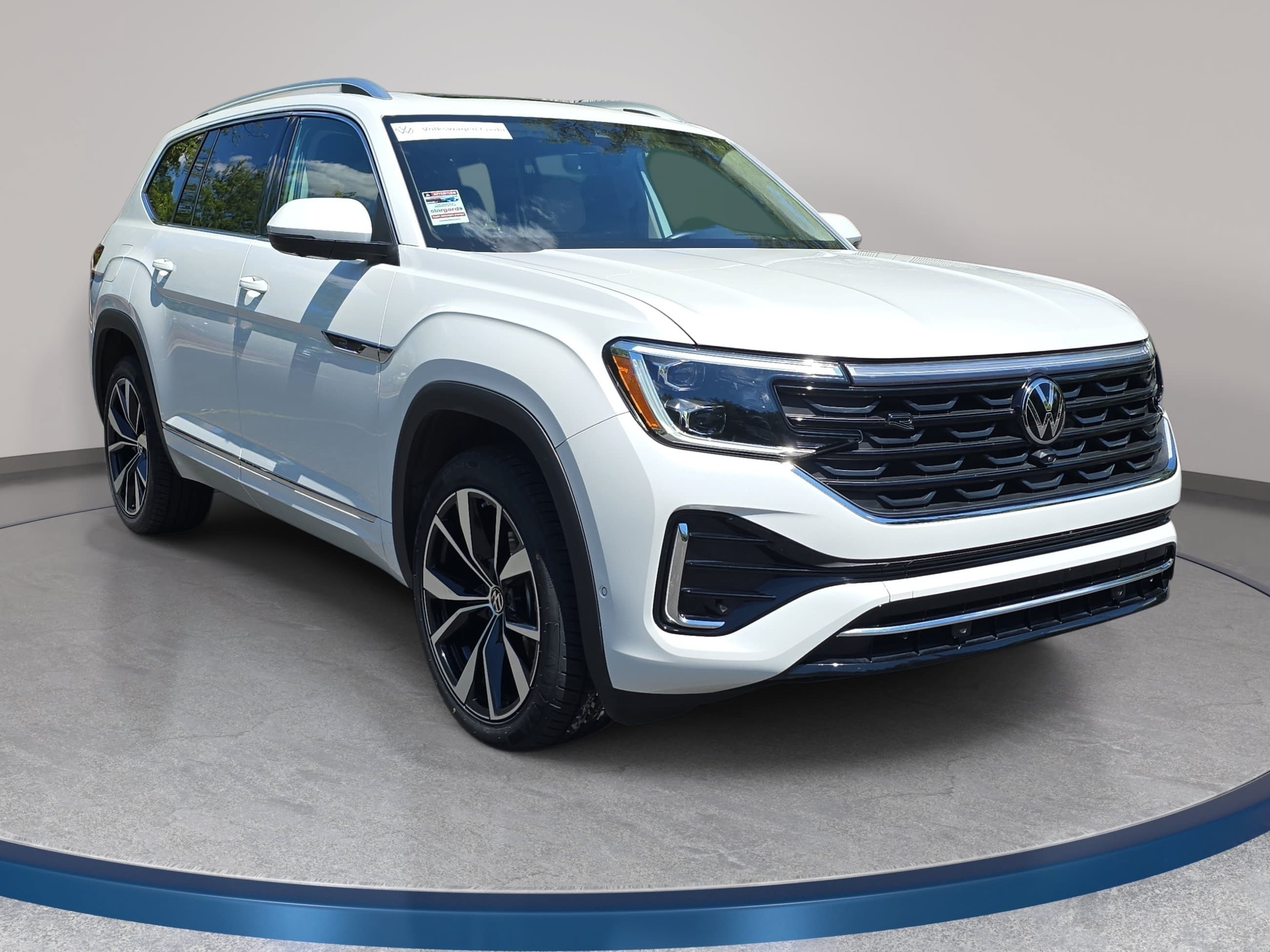 Certified 2024 Volkswagen Atlas SEL Premium R-Line AWD/4WD image 3