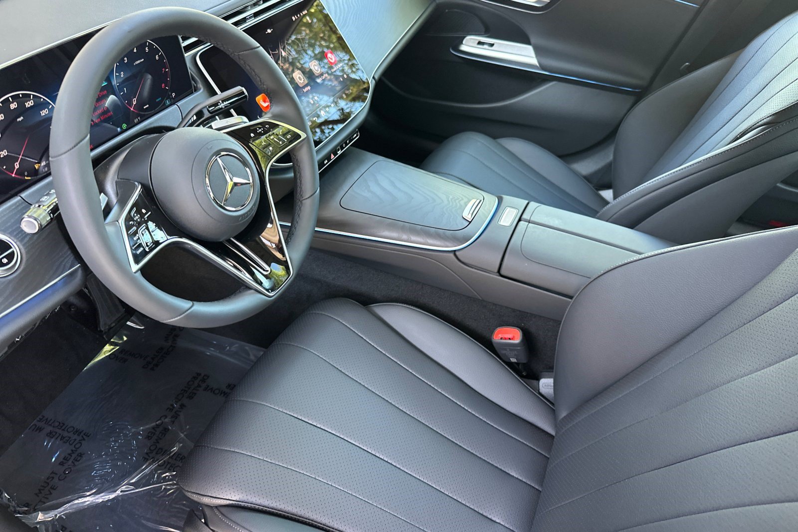 New 2026 Mercedes-Benz E 450 4MATIC Sedan image 4