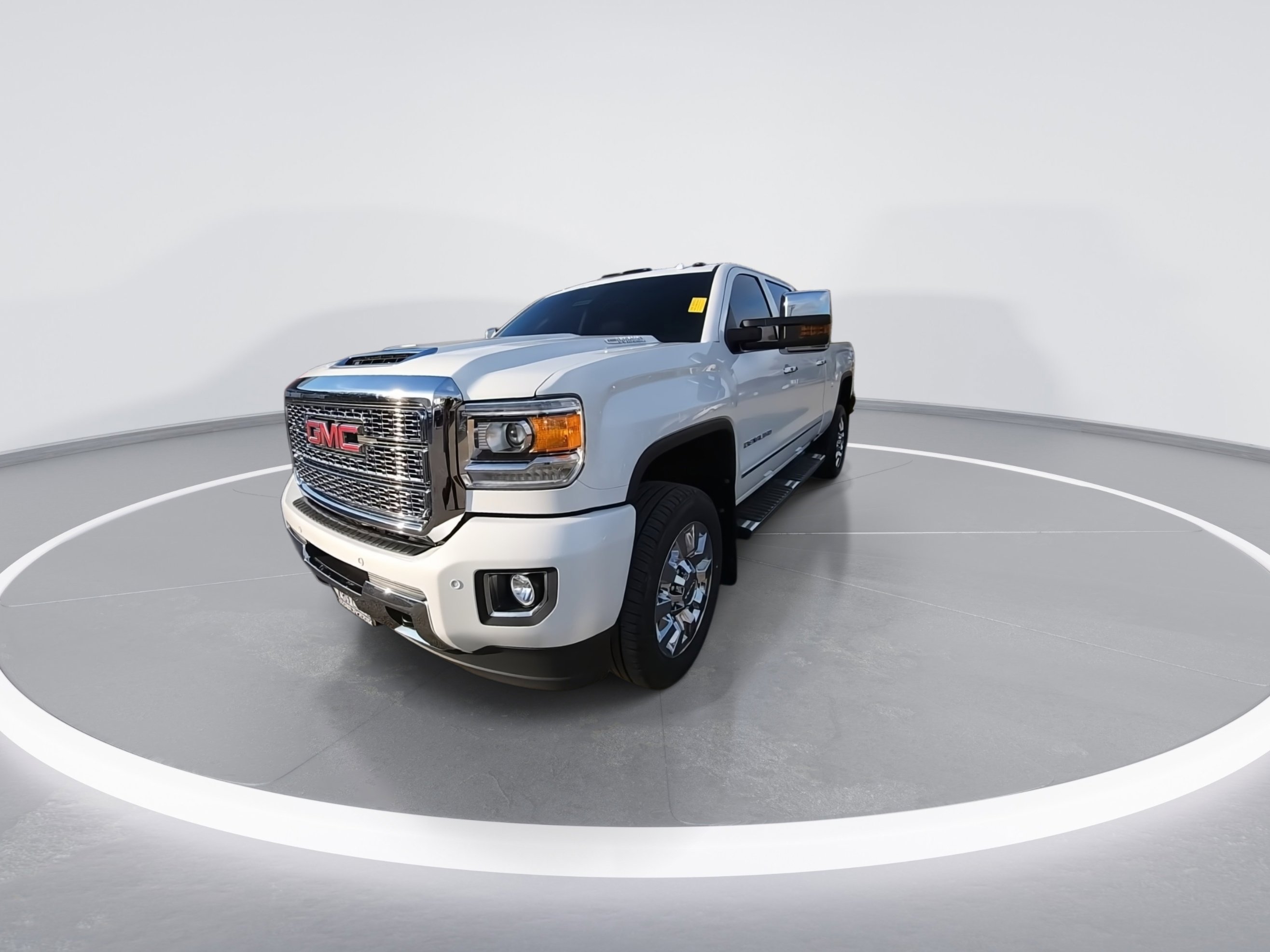 Used 2019 GMC Sierra 2500 Denali image 4
