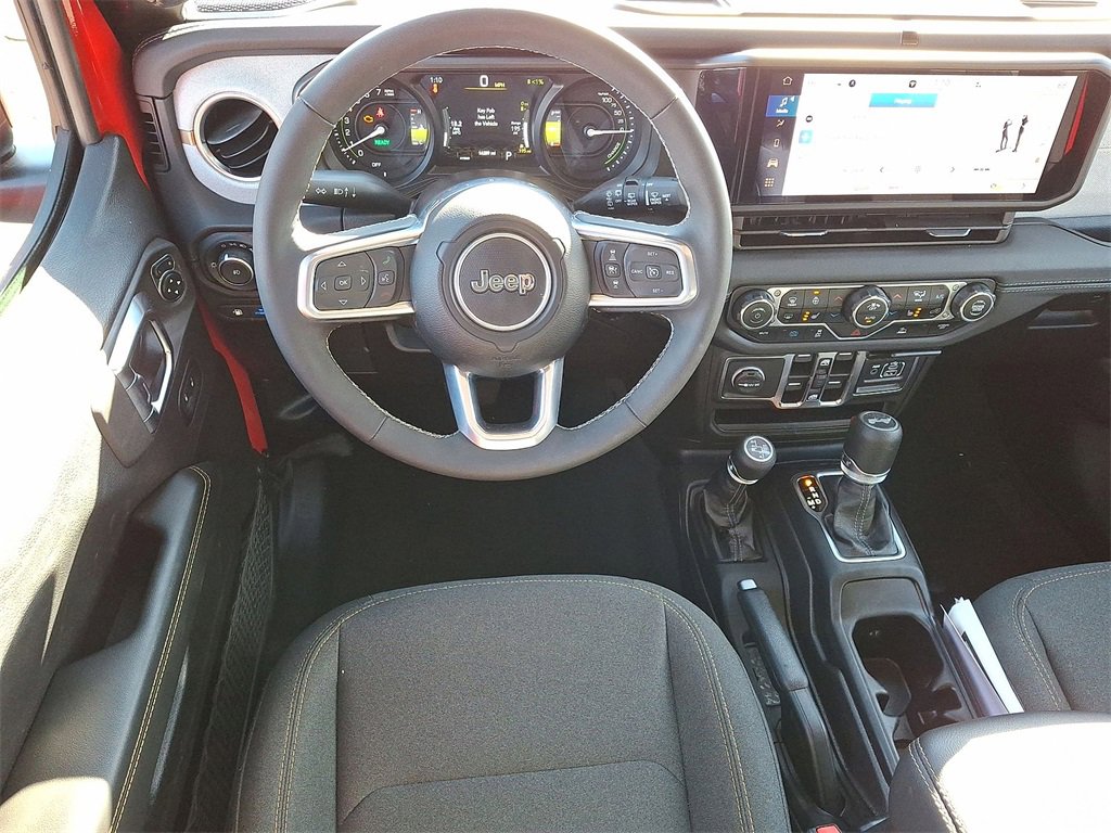 Used 2025 Jeep Wrangler Unlimited Sahara image 21